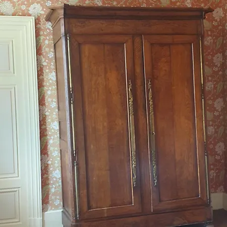 Bed & Breakfast Chateau De Lacenne 3*