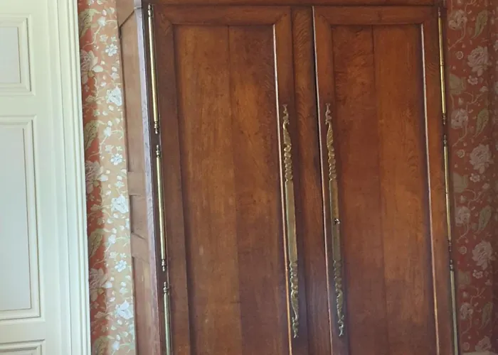 Bed & Breakfast Chateau De Lacenne 3*