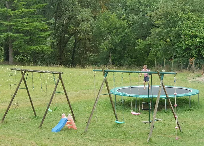 Chateau De Lacenne 3* Sembas