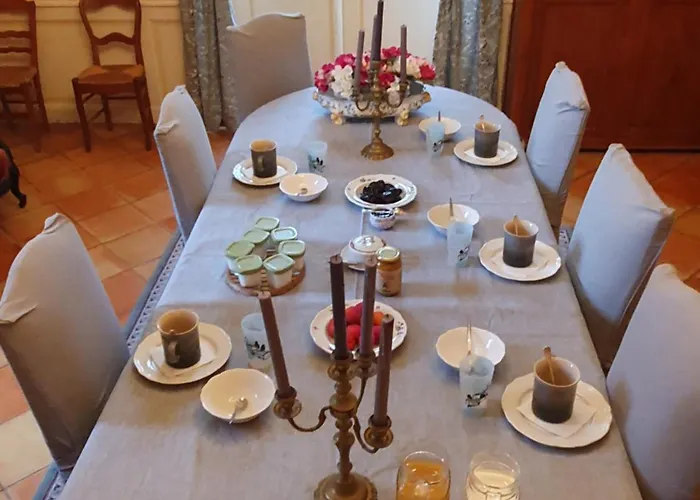 Bed & Breakfast Chateau De Lacenne Sembas